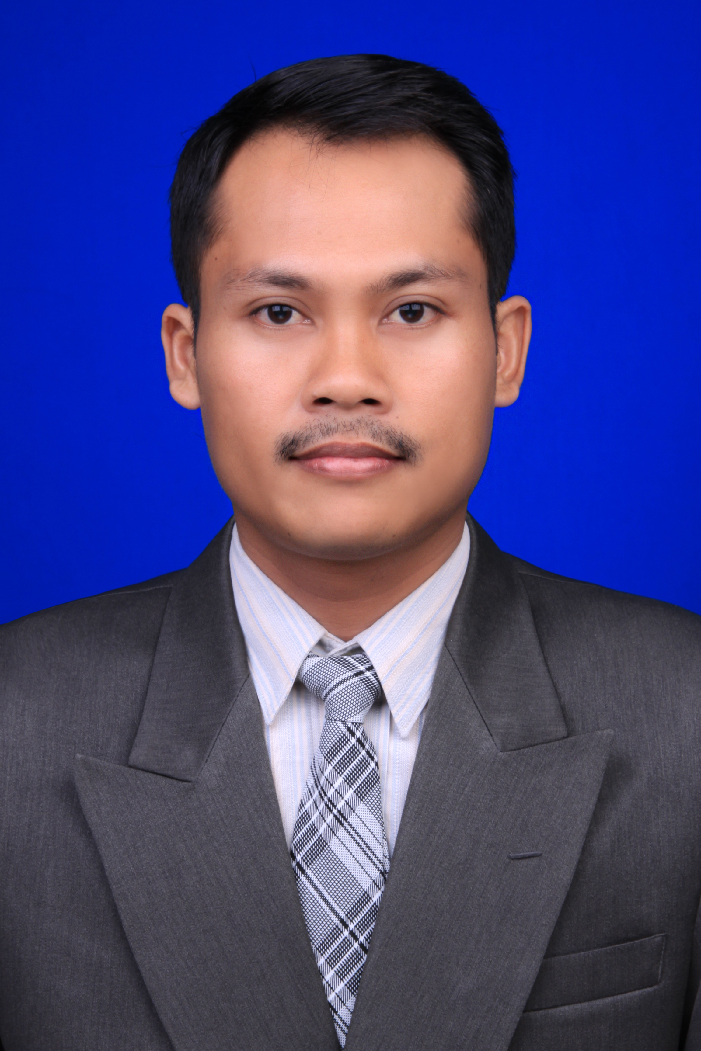 https://b.pakki.org/storage/anggota/bageur-210830023819.jpeg