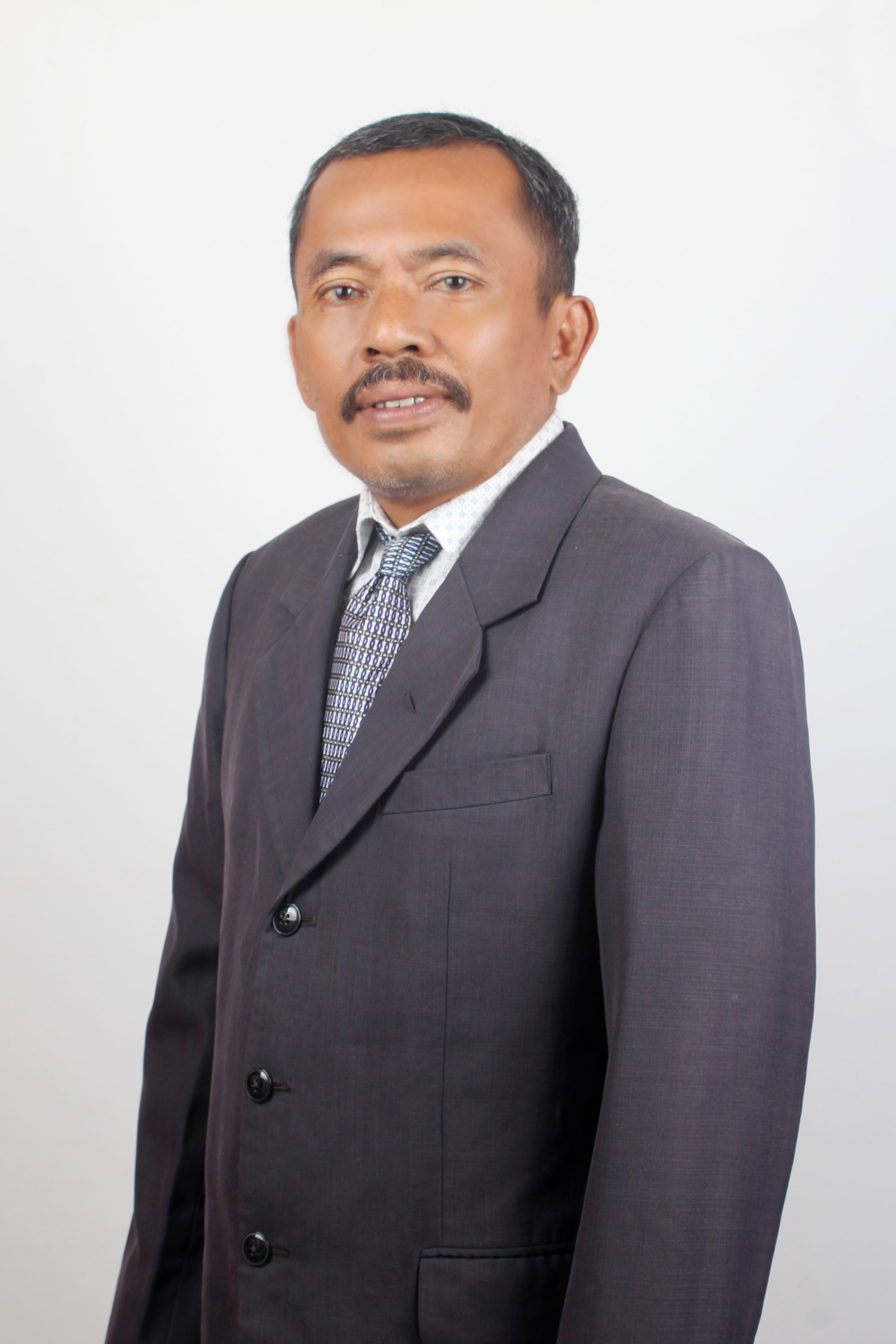https://b.pakki.org/storage/anggota/bageur-230706041854.jpeg
