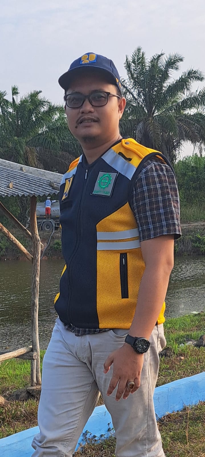 https://b.pakki.org/storage/anggota/bageur-240517091339.jpeg